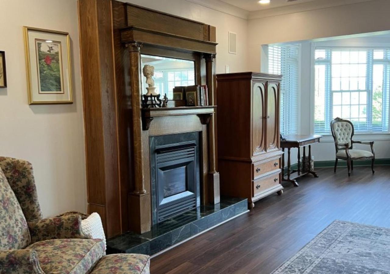 Whitestone Country Inn Kingston Екстериор снимка