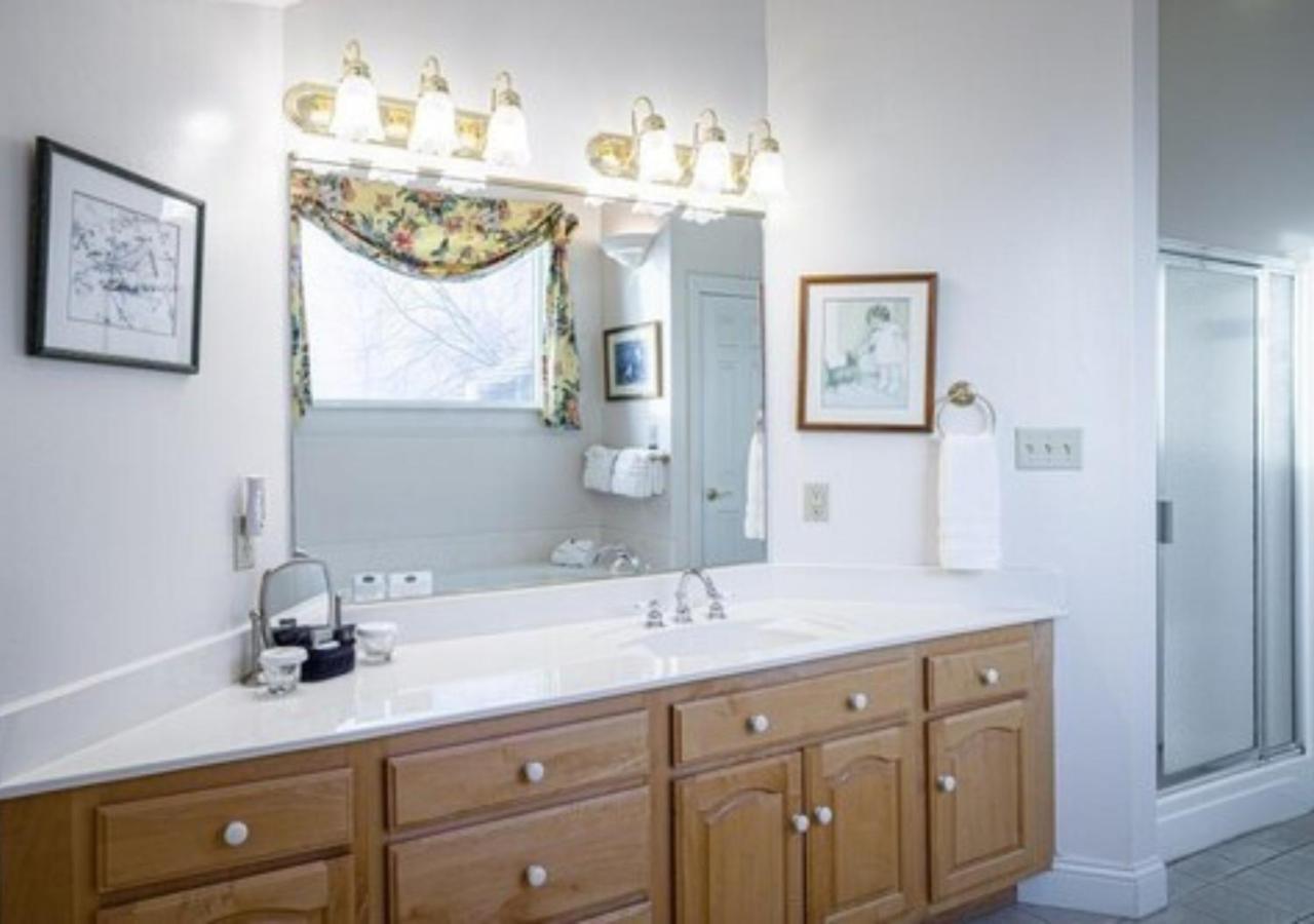 Whitestone Country Inn Kingston Екстериор снимка